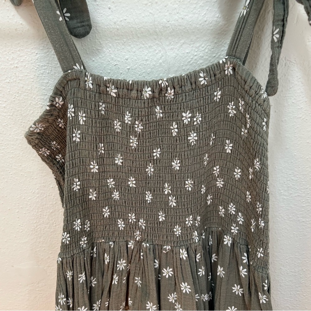 Rylee + Cru smocked dress - Picture 3 of 11